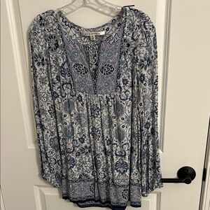 Max Studios Peasant Style Long Sleeve Lightweight Rayon Top Size M